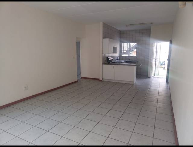 2 BEDROOM APARTMENT FOR SALE IN COMET
